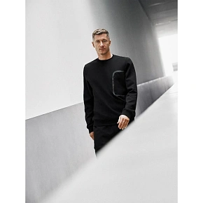 Pánská mikina z fleece s pravidelným střihem bez kapuce 4F x Robert Lewandowski RL9SAW25TSWSM2579-20S Pánská mikina z fleece s pravidelným střihem bez kapuce 4F x Robert Lewandowski RL9SAW25TSWSM2579-20S