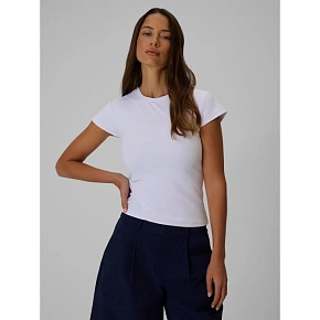 Dámské hladké tričko slim 4F 4FRSS26TTSHF4520-10S Dámské hladké tričko slim 4F 4FRSS26TTSHF4520-10S