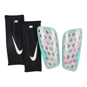 Fotbalové chrániče Nike Mercurial FlyLite SuperLock Jr DN3608-395 Fotbalové chrániče Nike Mercurial FlyLite SuperLock Jr DN3608-395