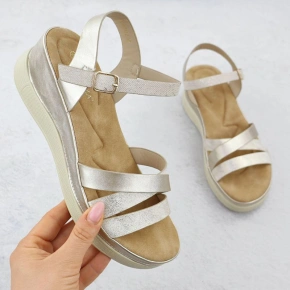 Dámské zlaté sandály na podpatku Vinceza 15358