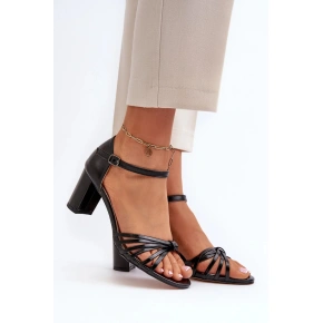 Sandály na podpatku 24SD98-6765 černé - Step in style