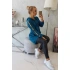 Dámská delší mikina se zipem na zádech 8997 Marine Petrolejová - K-Fashion