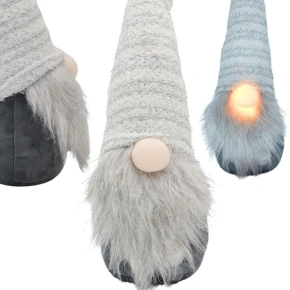 SKŘÍTEK S DLOUHÝM BÍLÝM KLOBOUKEM A SVÍTÍCÍM NOSEM 42CM