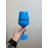JEŠTĚ CHVÍLI POČKEJ A BUDE MI TO JEDNO. - modrá nerozbitná sklenice na víno 470 ml